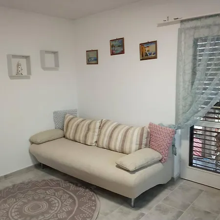 Dalmat Kucko Apartmanhaz Šibuljina