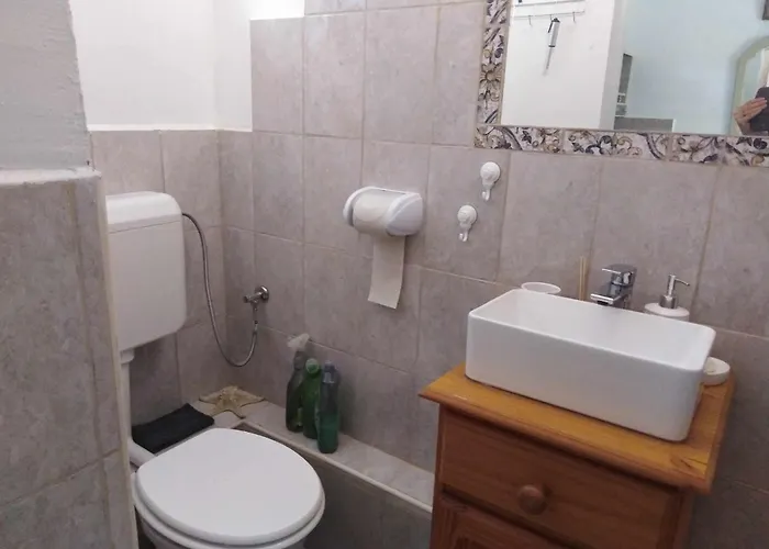 Dalmat Kucko Apartmanhaz דירה *