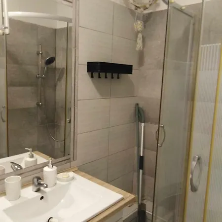 아파트 Dalmat Kucko Apartmanhaz Šibuljina