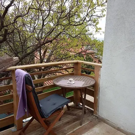 Dalmat Kucko Apartmanhaz 아파트 *