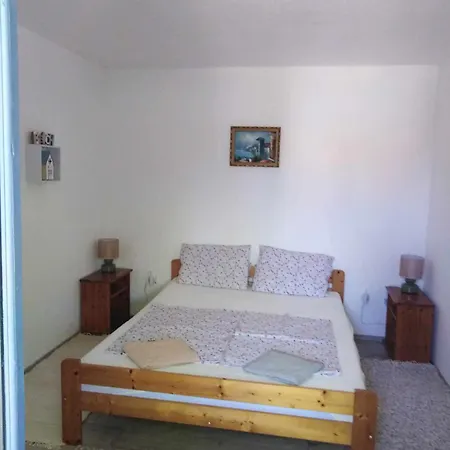 Dalmat Kucko Apartmanhaz * Šibuljina
